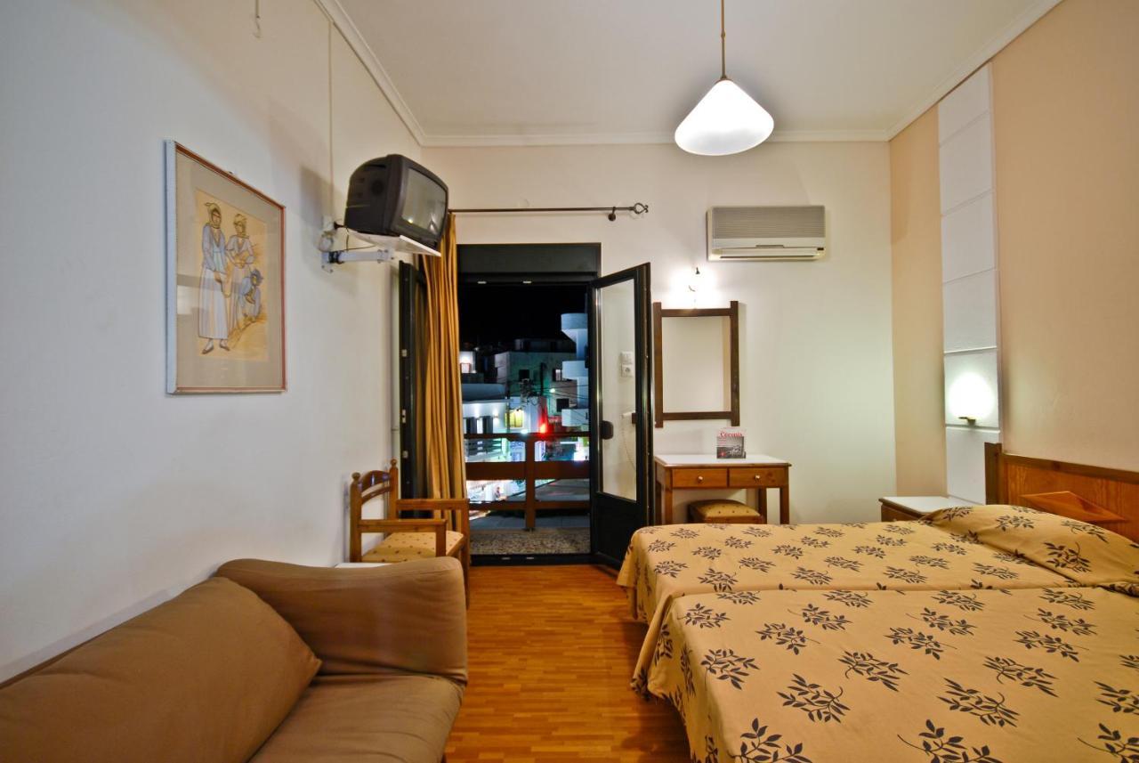 Hotel Coronis Naxos City Екстер'єр фото