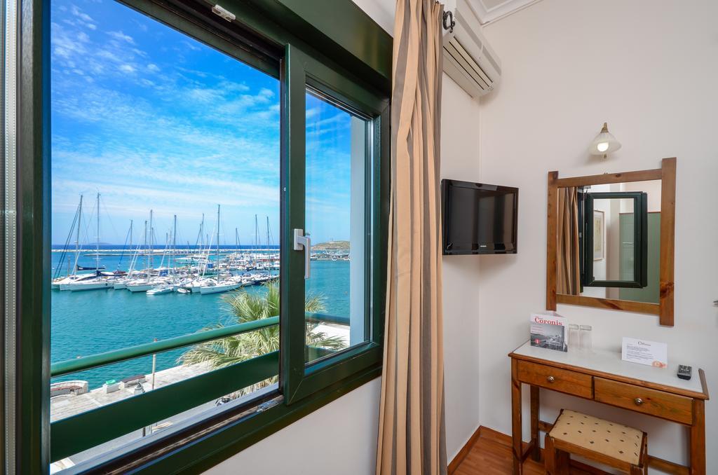 Hotel Coronis Naxos City Екстер'єр фото