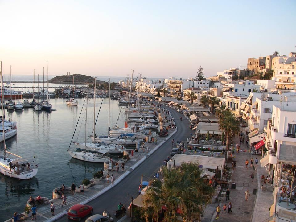 Hotel Coronis Naxos City Екстер'єр фото