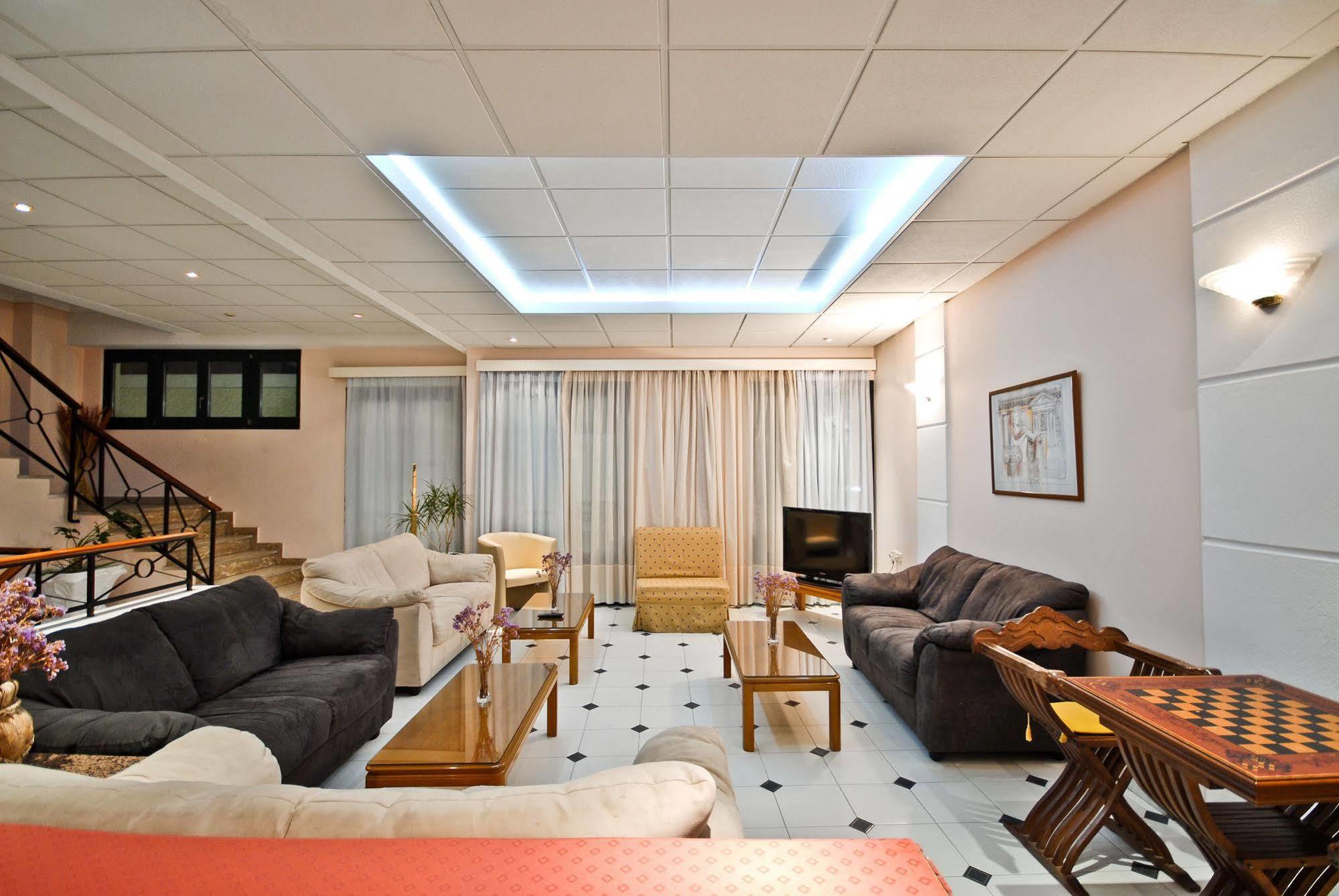 Hotel Coronis Naxos City Екстер'єр фото