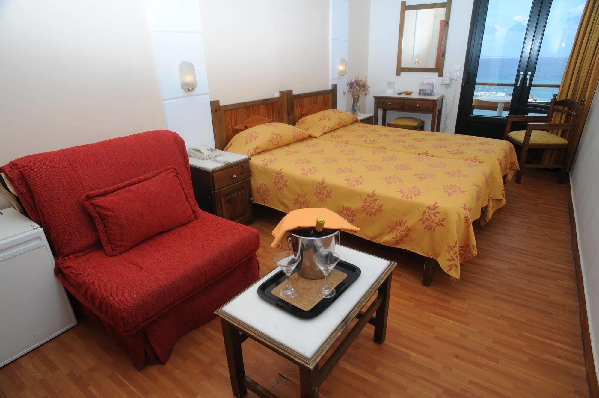 Hotel Coronis Naxos City Екстер'єр фото