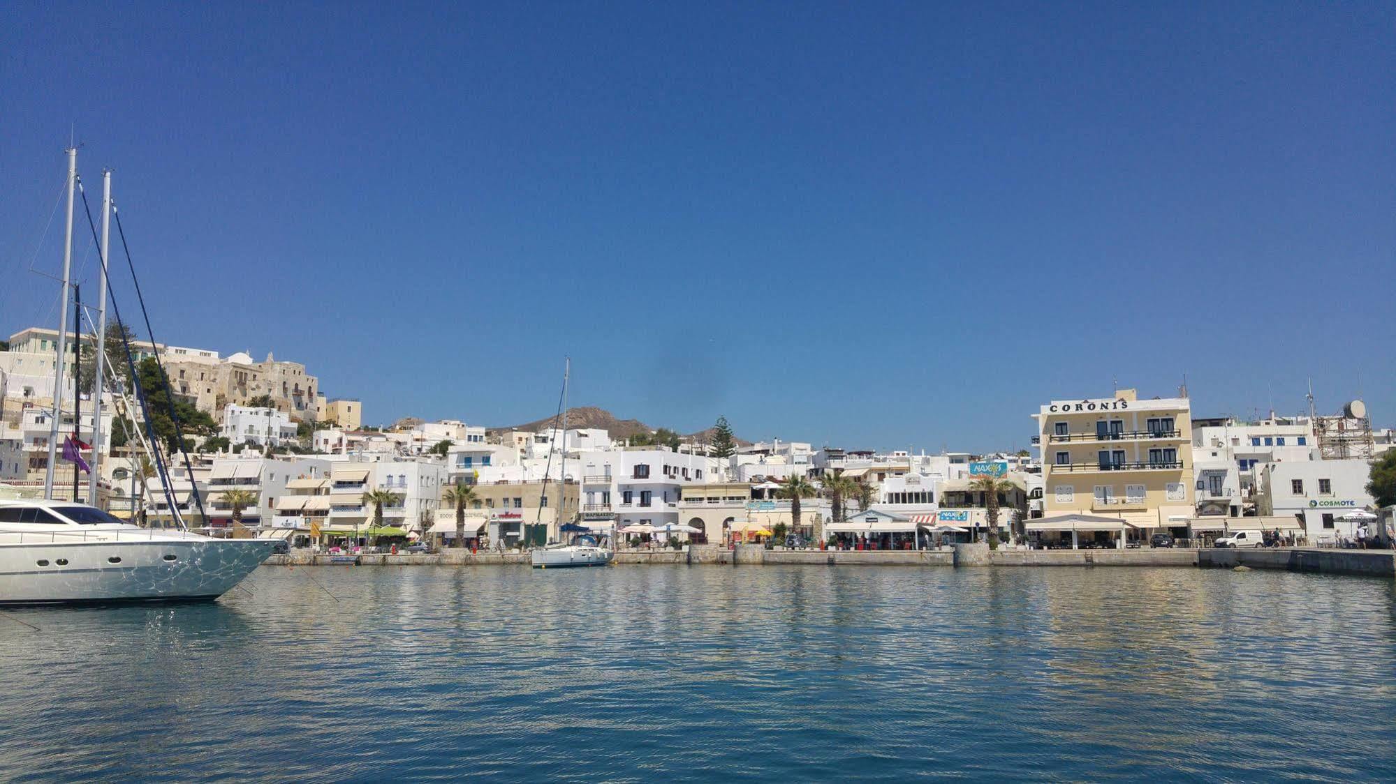 Hotel Coronis Naxos City Екстер'єр фото